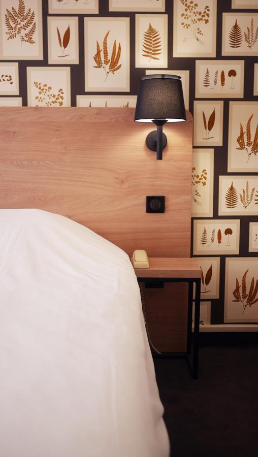 Hotel Logis Saint Louis La Suze-sur-Sarthe Esterno foto