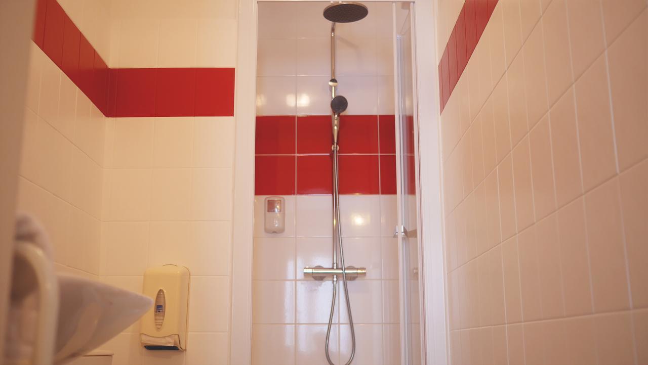 Hotel Logis Saint Louis La Suze-sur-Sarthe Esterno foto